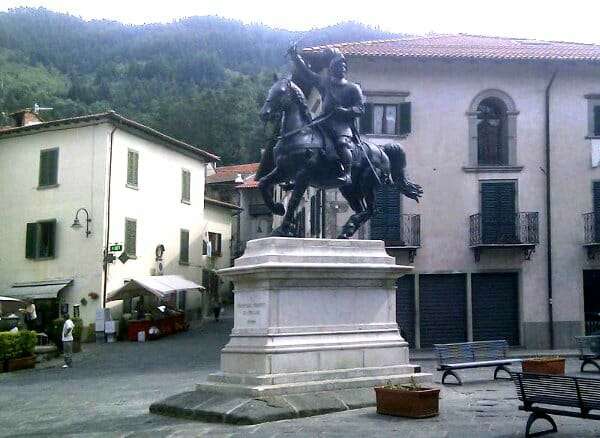 Francesco-Ferrucci-monumento-equestre-in-Gavinana-di-San-Marcello-pistoiese-Pistoia.jpg