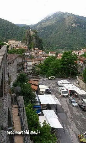 ORSOMARSO - Piazza Moro, sullo sfondo la Torre dell'orologio